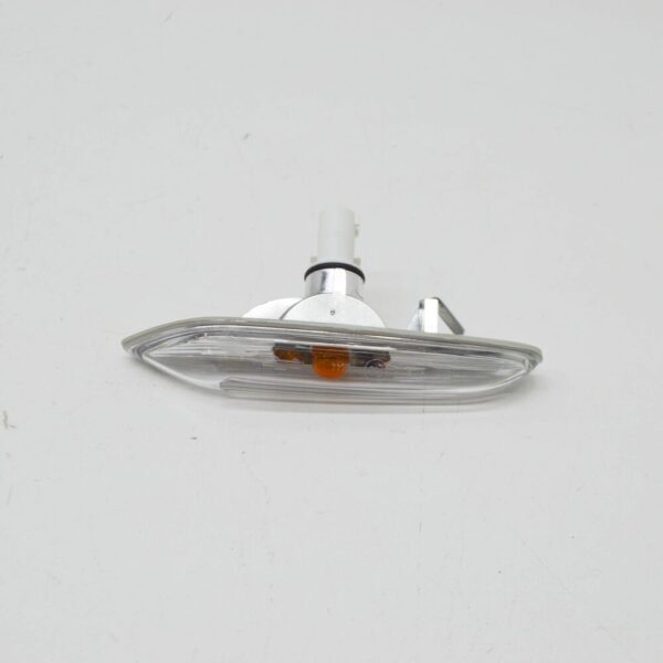 63137165742 - New Genuine BMW 5 Series E60 E61 Right Side Clear Turn Signal Indicator 7165742