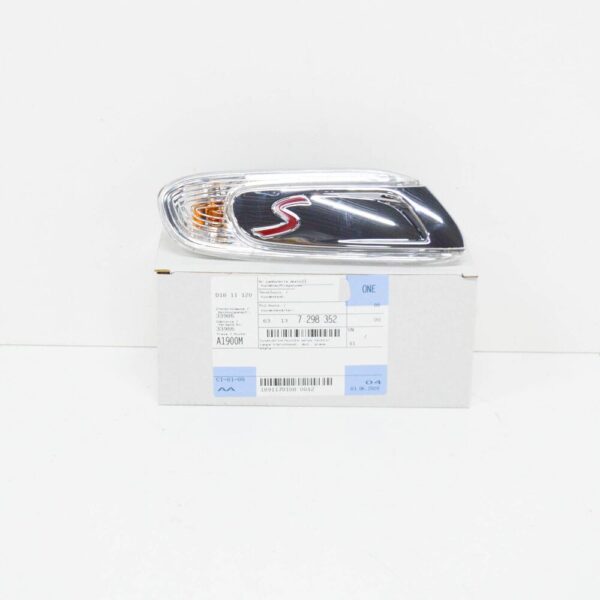63137298352 - MINI COOPER S F56 Front Right Fender Turn Indicator 63137298352 NEW GENUINE