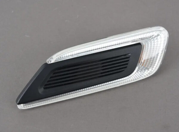 63137358465 - NEW OEM MINI CLUBMAN F54 FRONT LEFT FENDER TURN SIGNAL 63137358465 GENUINE