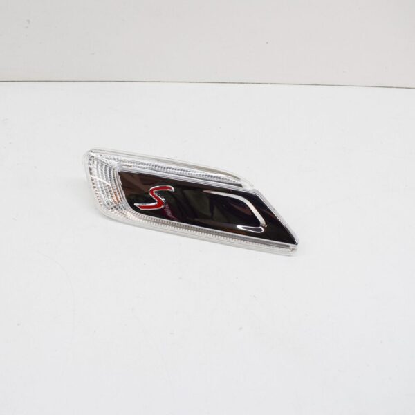 63137358470 - MINI CLUBMAN COOPER S F54 Front Right Indicator 63137358470 NEW