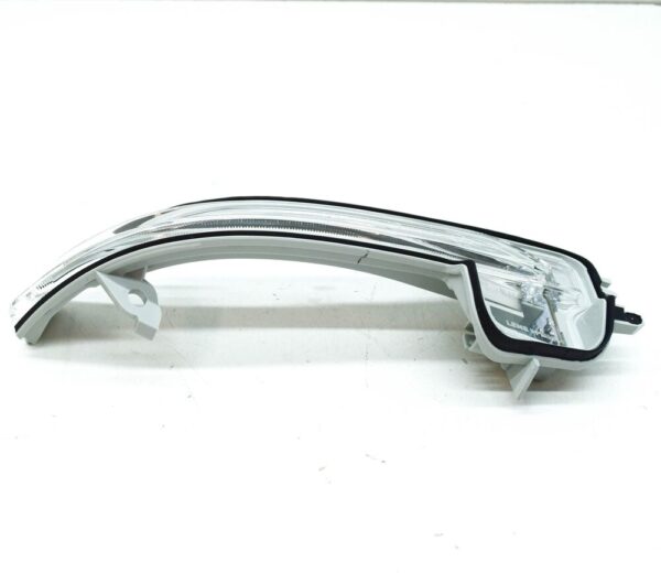 63137377964 - BMW 2 F45 Front Right Wing Mirror Turn Signal 63137377964 2015 New Genuine
