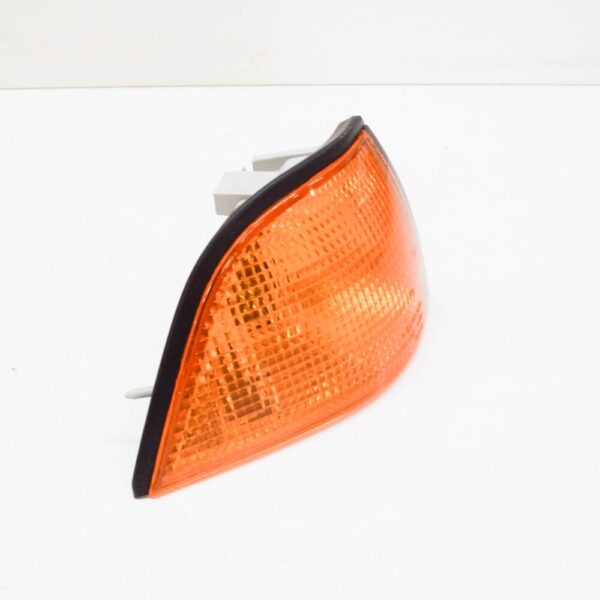 63138353282 - NEW BMW 3 COUPE E36 FRONT RIGHT TURN INDICATOR 8353282 63138353282 ORIGINAL