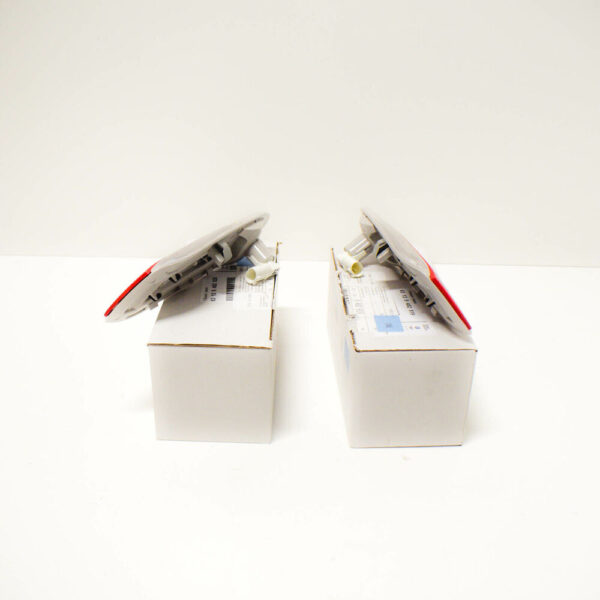 63139482820 - NEW MINI F57 SIDE SALES -L/R MARKER - SET 63139482820 63139482819 ORIGINAL