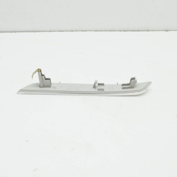 63147187088 - BMW X6 E71 Front Bumper Right Reflector 63147187088 7187088 New Genuine