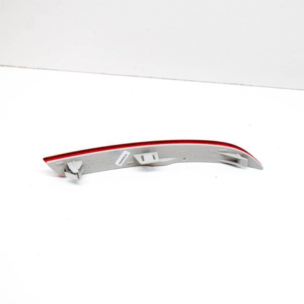 63147842956 - NEW BMW 5 F10 REAR BUMPER REFLECTOR RIGHT SIDE 63147842956 ORIGINAL
