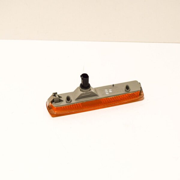 63148389696 - BMW Z3 E36 Front Bumper Right Marker Light 63148389696 8389696 NEW GENUINE