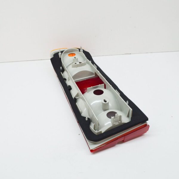 63211370682 - BMW E30 Convertible Coupe Sedan Tail Light Right 1370682 63211370682 NEW