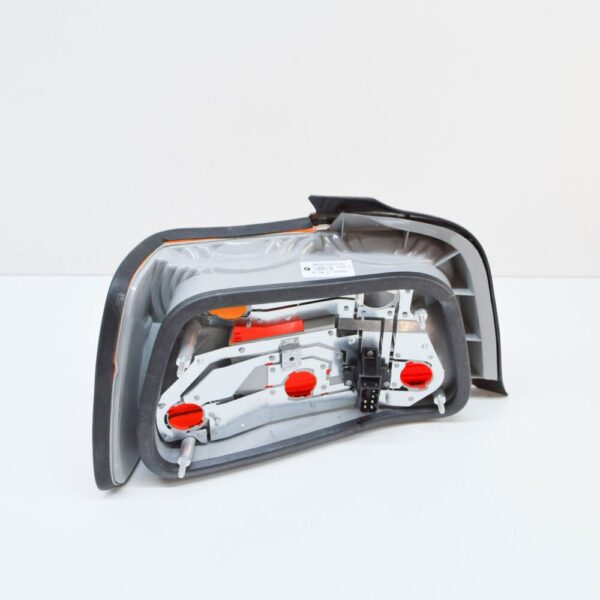 63211393430 - NEW BMW E36 SEDAN TAIL LIGHT RIGHT 1393430 63211393430 ORIGINAL