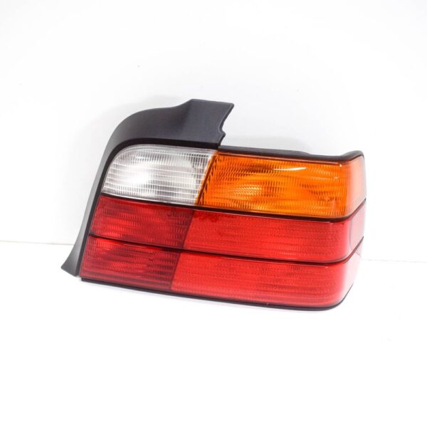 63211393432 - NEW BMW E36 SEDAN TAIL LIGHT RIGHT 1393432 63211393432 ORIGINAL