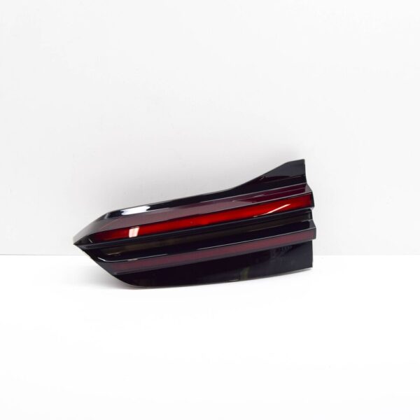 63215A11EC1 - BMW X5 G05 Tailgate Tail Light Left 63215A11EC1 NEW GENUINE