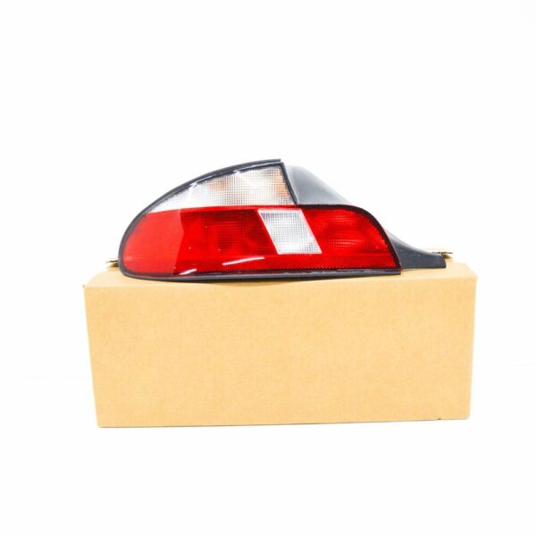 63216902063 - NEW BMW Z3 E36 REAR LEFT TAILLIGHT 63216902063 6902063 ORIGINAL