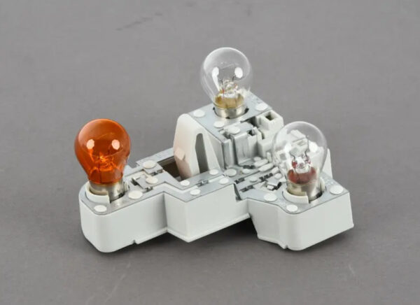 63216928381 - NEW BMW 3 E46 LEFT HAND LAMP BULB F TURN INDICATOR 6928381 63216928381