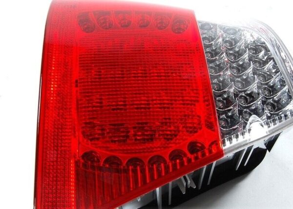 63216937453 - BMW E46 Original 63216937453 Left Rear Light