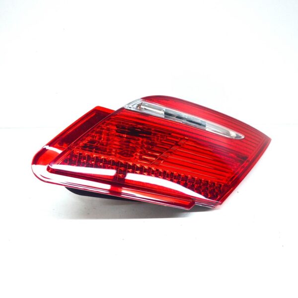 63216938518 - BMW 7 E65 Rear Tailgate Right Taillight 63216938518 6938518 NEW GENUINE