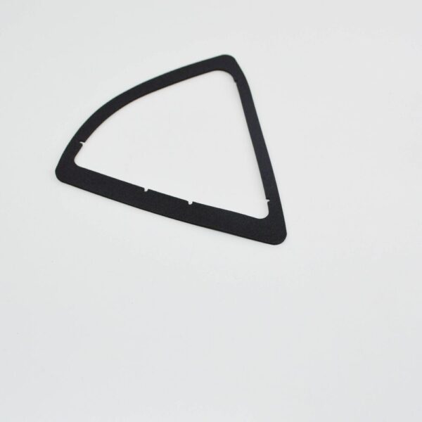 63217160074 - NEW BMW 3 SERIES E91 TAILGATE TAIL LIGHT SEAL 63217160074