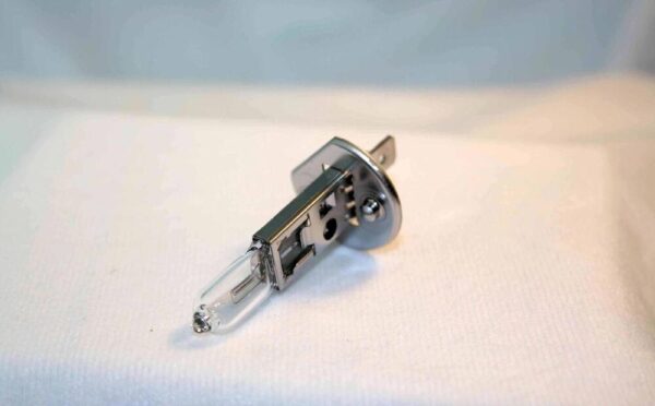 63217160777 - BMW E53 fog light bulb 63217160777