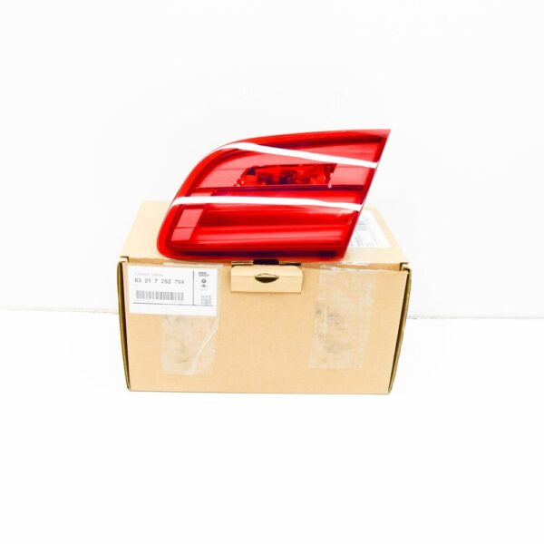 63217252784 - BMW 3 Convertible E93 Rear Right Inner Taillight 7252784 63217252784 NEW GENUINE