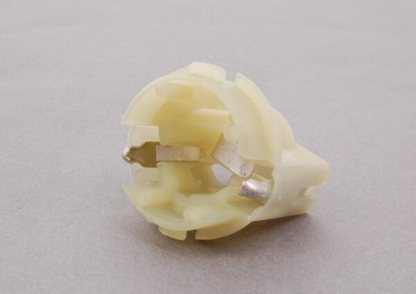 63218355883 - BMW E32 Original Bulb Socket 63218355883
