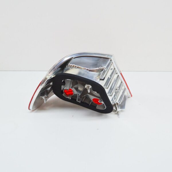 63218383826 - NEW BMW 3 E46 REAR RIGHT TAILLIGHT 63218383826 8383826 ORIGINAL