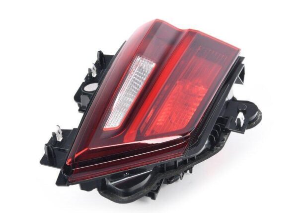 63219881588 - Genuine BMW X2 F39 X2 28i Tail Light Right Tail Light 63219881588