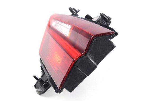63219881588 - Genuine BMW X2 F39 X2 28i Tail Light Right Tail Light 63219881588