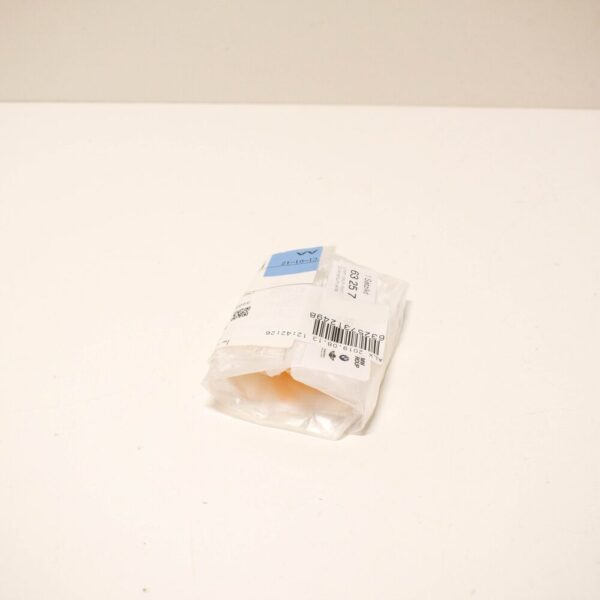 63257312498 - BMW 3 F30 Sedan Fixing  Clips 63257312498 7312498 NEW GENUINE