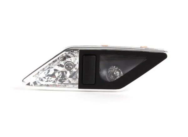 63316962050 - BMW 3 SERIES E46 REAR RIGHT INTERIOR READING LIGHT 63316962050 6962050 NEW GENUINE