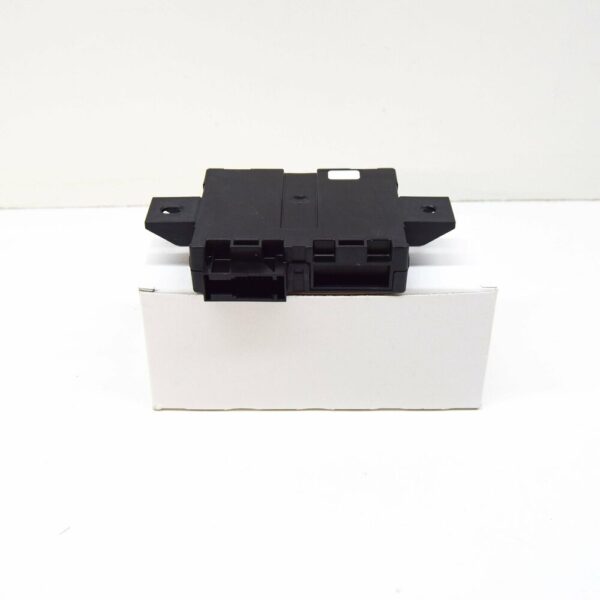63316992686 - Genuine BMW 5 6 7 Series Control Unit For Interior Lights 63316992686