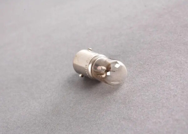 63318375993 - BMW 5 E39 bulb 12V 6W 63318375993 8375993 NEW ORIGINAL