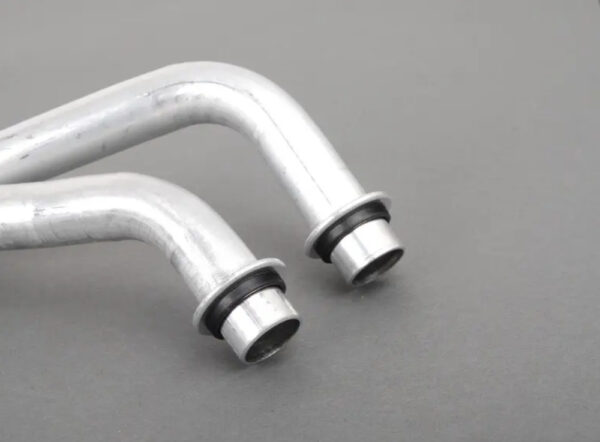 64113422667 - MINI COOPER R56 HVAC Heating Hose Outlet Pipe 64113422667 NEW GENUINE