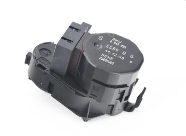 64116942992 - NEW BMW 5 TOURING E61 RIGHT FOOTWELL FLAP ACTUATOR 64116942992 6942992 GENUINE