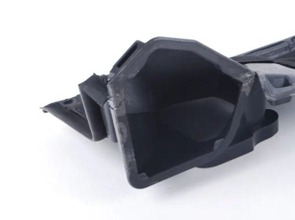 64316921597 - NEW BMW M6 E60 E61 E63 E64 520D 520I 520LI FILTERED AIR DUCT 64316921597 04-09