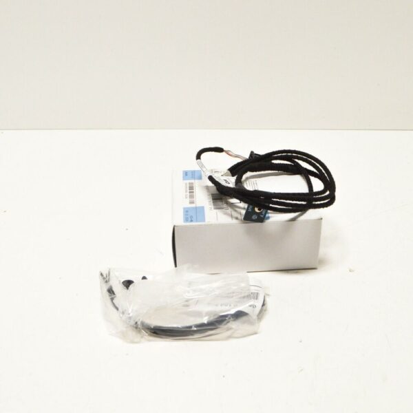 65120153502 - NEW BMW E39 E53 E60 E61 HILFS CONNECTION CONVERSION  0153502 65120153502 ORIGINAL