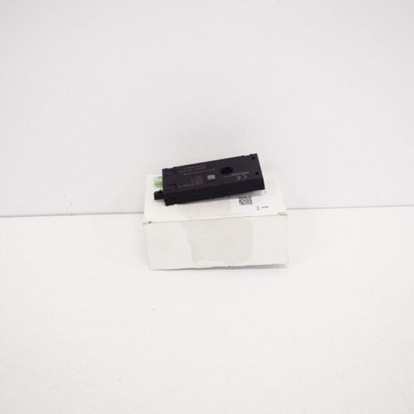 65209273666 - NEW BMW 4 SERIES F33 CONVERTIBLE ANTENNA AMPLIFIER AM-FM 65209273666 9273666