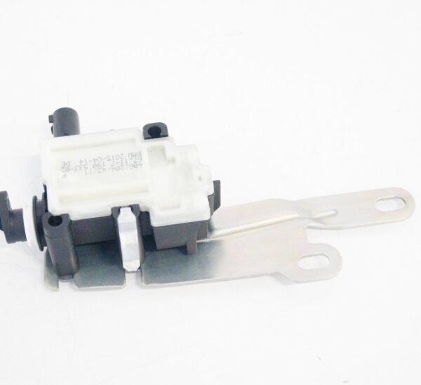 67117190533 - NEW BMW X6 E72 FUEL FILLER FLAP ACTUATOR 67117190533 7190533 ORIGINAL