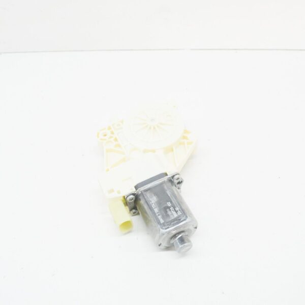 67627198174 - BMW 3 E93 power window motor rear right 67627198174 7198174 NEW ORIGINAL
