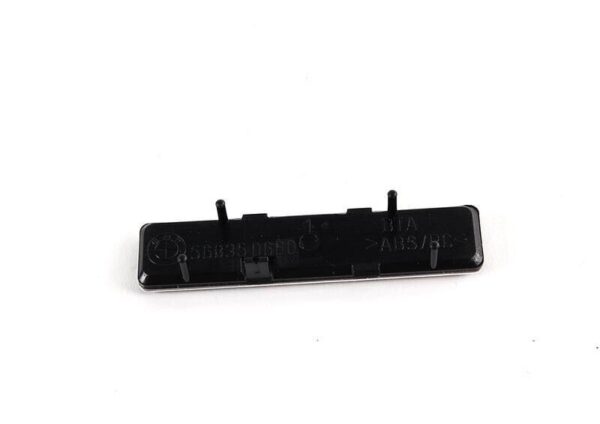 72127900605 - BMW E46 Genuine Front Wing Grille Emblem 72127900605