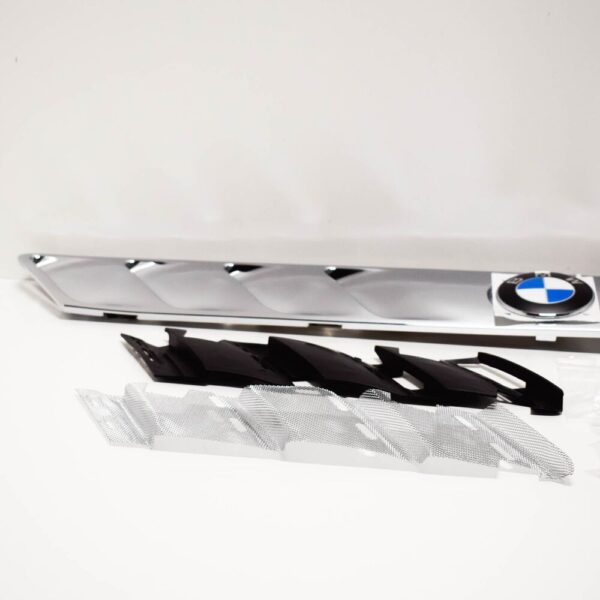 82149406190 - BMW Z3 E36 Fender Chrome Side Grille Set 82149406190 9406190 NEW GENUINE