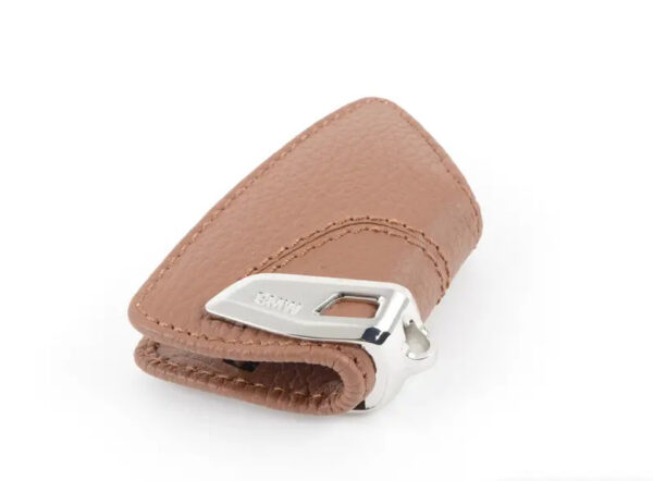 82292408818 - NEW BMW KEY CASE WITH STAINLESS STEEL CLIP SADDLE BROWN 82292408818 16-20 ORIGINAL