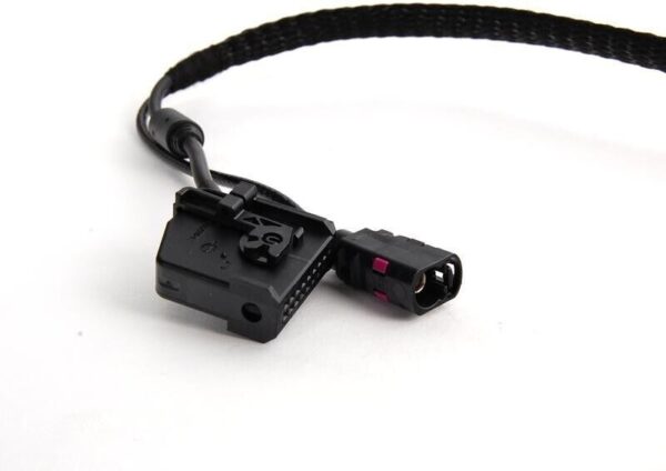 84109168940 - BMW E46 E39 E53 X5 E83 X3 E85 E86 Z4 Bluetoot Phone Ejection Box