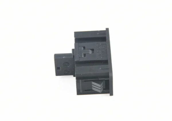 84109229293 - NEW BMW 2 COUPE F22,F87 AUX IN-SOCKET CONNECTOR 84109229293 9229293