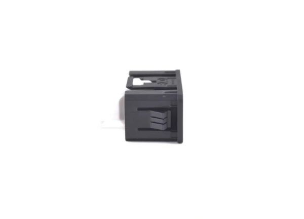 84109230248 - NEW BMW 2 CONVERTIBLE F23 USB SOCKET 9230248 84109230248 GENUINE