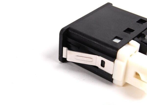 84109237653 - BMW E81 Original AUX USB Socket 84109237653