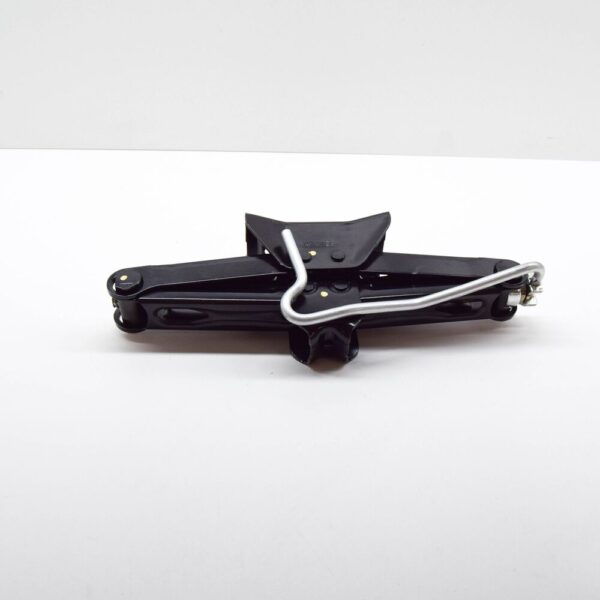 9820445480 - Peugeot 3008 SUV Jack 9820445480 NEW