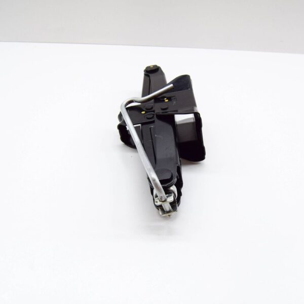 9820445480 - Peugeot 3008 SUV Jack 9820445480 NEW