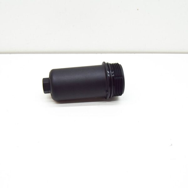 05L115433A - SKODA SUPERB MK3 Oil Filter Cover 05L115433A NEW GENUINE