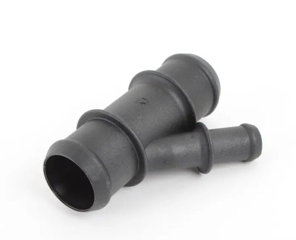 1C0121087E - NEW ŠKODA RAPID NH COOLANT FLANGED DISTRIBUTOR 1C0121087E ORIGINAL