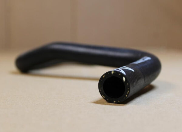 1K0121096R - NEW ŠKODA SUPERB MK2 3T ENGINE COOLANT HOSE 1K0121096R ORIGINAL