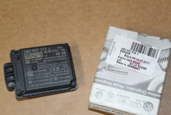 2Q0907572J - Seat Ateca KH7 Radar Sensor Distronic 2Q0907572J NEW ORIGINAL