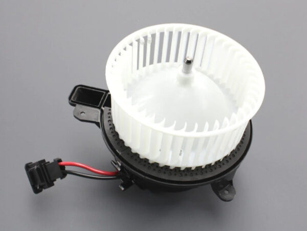 2Q2819021 - Seat Arona KJ Heater Blower Right Hand Drive 2Q2819021B NEW Genuine